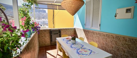 屋外ダイニングエリア