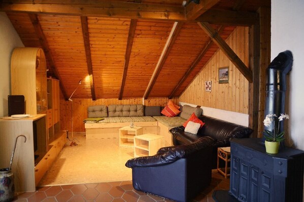 Ferienwohnung Hirschenstein-Hirschenstein Wohnen