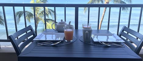 Breakfast on the private Lanai.