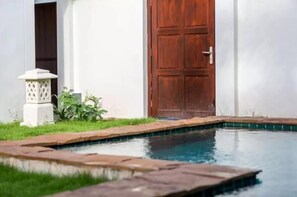 Secluded Private Pool Getaway - Majestic