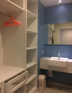 Cozy Studio in Brand New Acqua Condo