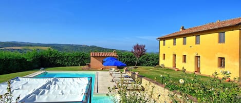 Main Entrance, Outdoor, Pool