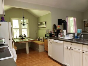 Kitchen fully equipped including microwave, toasters, blender and dishes etc.