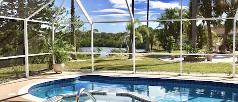 Heated Pool-Hot Tub