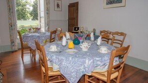 Common area - Breakfast room