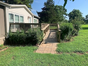 HANDICAP RAMPS TO FRONT DOOR