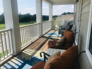 Huge balcony overlooking the golf course,