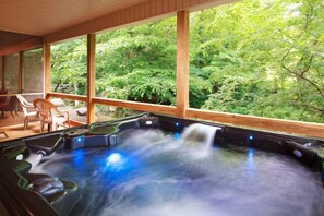 Tina de hidromasaje interior