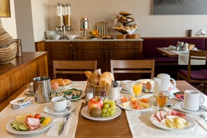 FrukostomrÄde