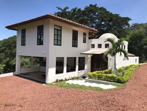 2 car garage