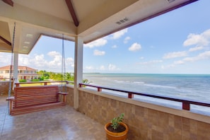 Beach/ocean view