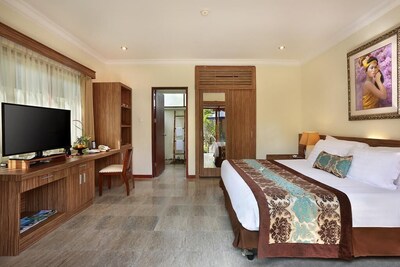 2 Bedroom Private Pool Villa Near Beach in Gili Trawangan