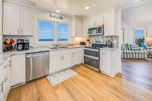 Surf or Sound Realty - 905 - Paradise Point - Kitchen -3