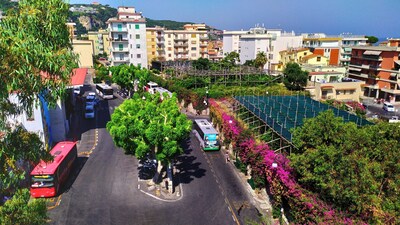Sorrento Amalfi Coast, Main Avenue Top Floor 
