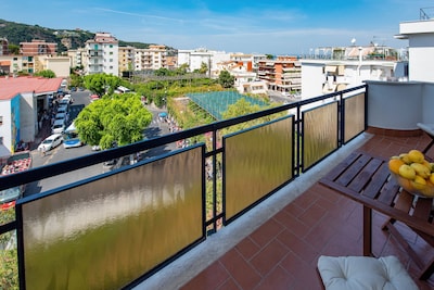 Sorrento Amalfi Coast, Main Avenue Top Floor 