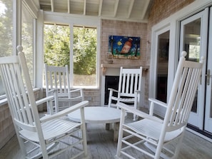 Screened Porch off Living Area