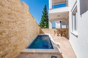 This will be you you favourite place in this villa while your stay at out place.