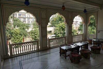 Krishna Palace: A Heritage Private Deluxe En-suite Room