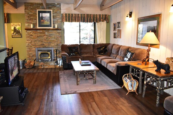 Living room, fireplace