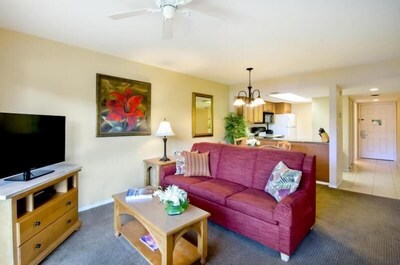 ENJOY THE WAVES! LOVELY 2BR FAMILY SUITE, TENNIS, BALCONY, POOL OPEN