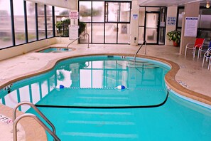 Indoor heated pool / hot tub