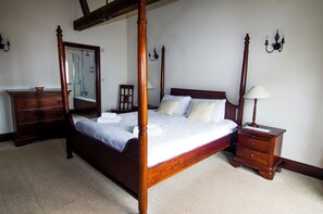 Bed 1 upstairs 