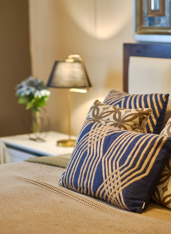 Decorative pillows on the master bedroom