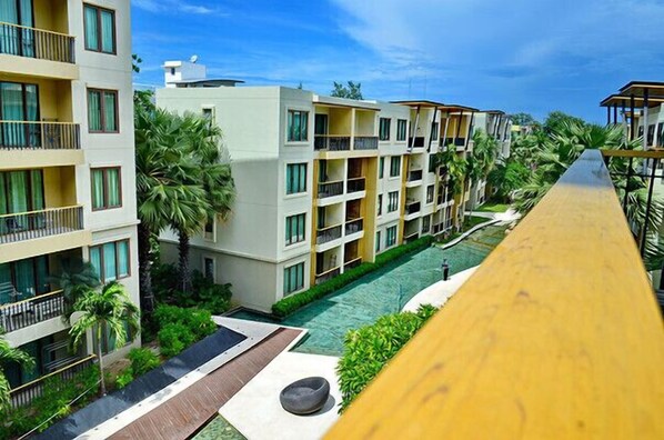 Baan Sansuk Luxury Beach 018