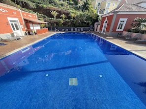 Piscina partilhada.