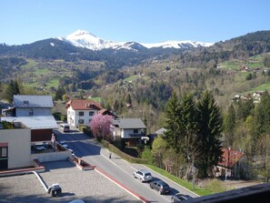 Bergforms, Berg, Bergdorf, Gebirge, Bergstation, \"Stadt, Himmel, Wohngebiet, Hochland, Dorf