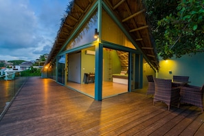 Private Guest Area: Bungalow with private outdoor Jungle Shower on the right