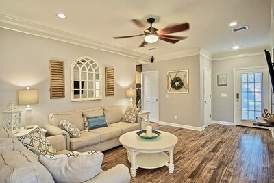 New listing in Sunnyside! Located on the west side of Panama City Beach