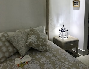 Romantic Sandat suite. King bed 200x200cm