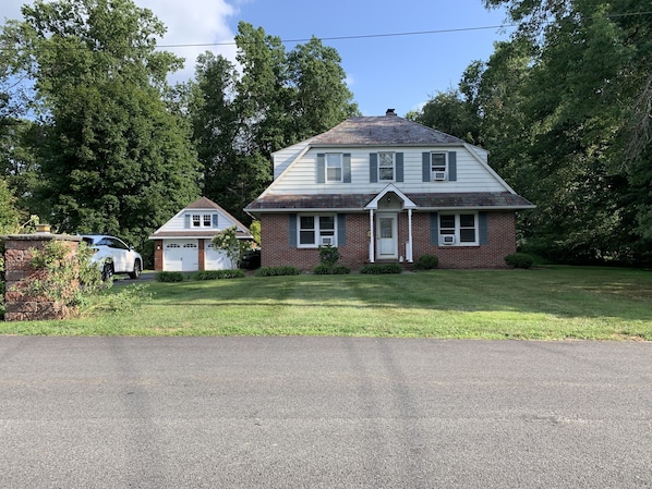 Front of the house 