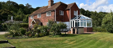 Tollgates, sleeps 9 only 10 minutes from Rye town centre