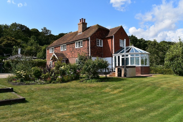 Tollgates, sleeps 9 only 10 minutes from Rye town centre