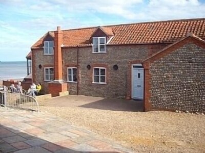 3 Bedroom Detached House Converted from Stables Overlooking Sandy Beach
