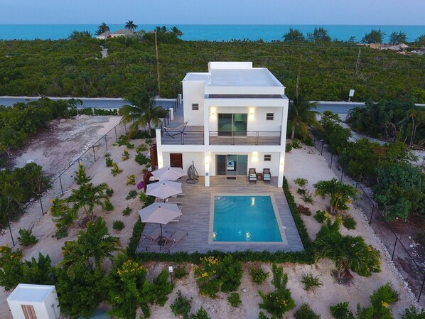 So close to the ocean!! with beautiful views...