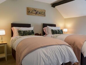 upstairs twin/kingsize