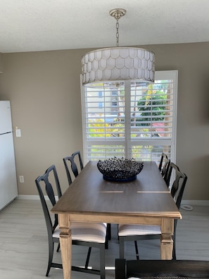 Dining room table