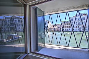 double bedroom, Grand Canal view