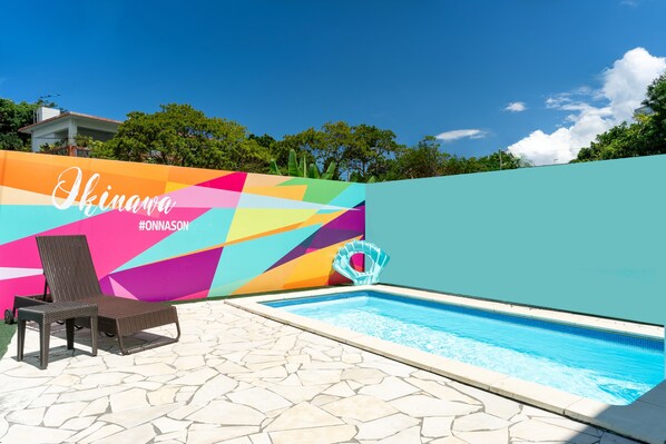 Utomhuspool