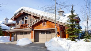 Exterior of Taluswood The Heights 18