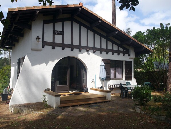 Exterior