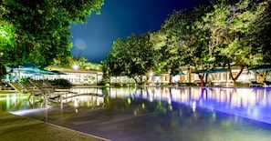 Piscina all'aperto