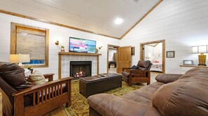 Great Room - Gas Fireplace, 2 Recliners, Sleeper Sofa, Smart TV