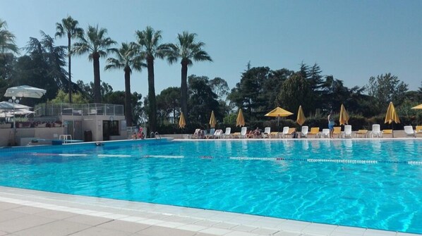 Piscine olympique  du domaine 
