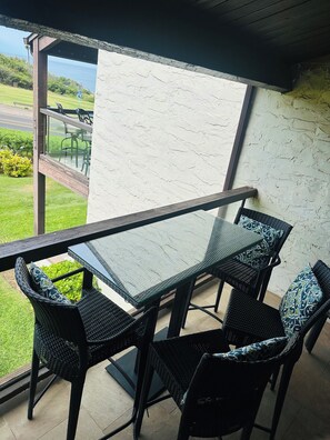 Dining al fresco 🌺