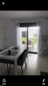 Luxury apartment 800m from Mar Menor beaches and walking distance to amenities