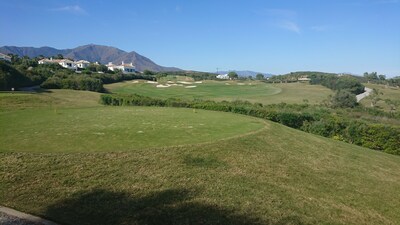 Casares del Sol Penthouse with 2 terraces - communal pool - nearby beaches  